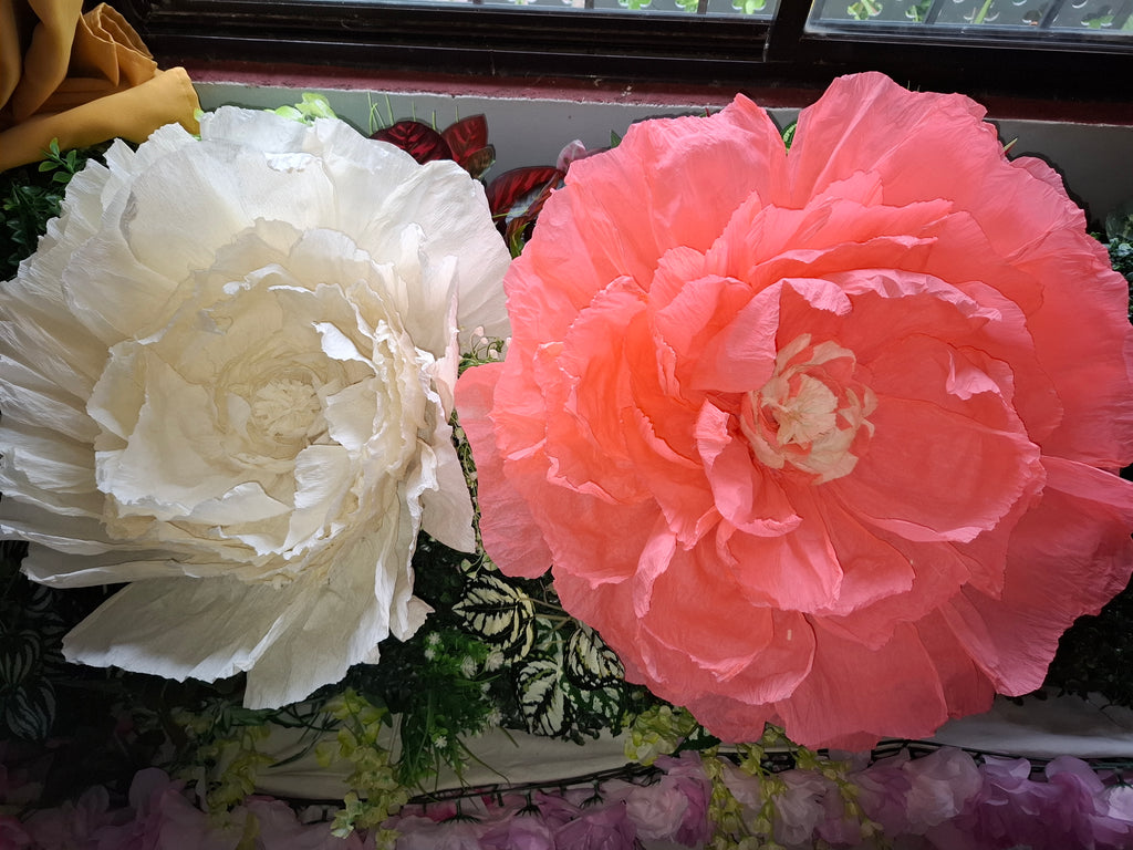 Location 3 Fleurs Géantes sur Pied en Métal Blanc – 24h